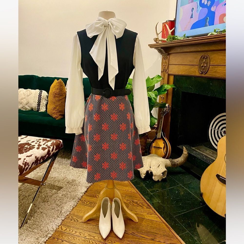 Vintage Handmade One of a Kind 1960s 1970s Mod Mock Neck Floral Print GoGo Dress - Picture 9 of 11